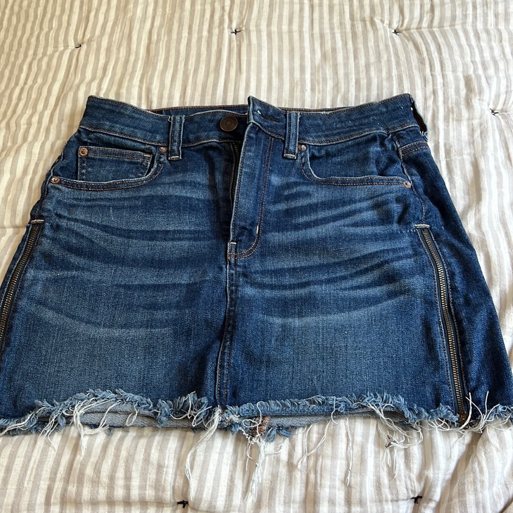 American eagle jean skirt